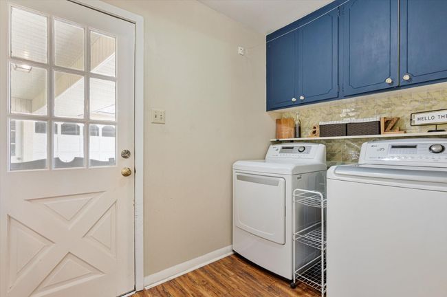 Utility room is even light and bright | Image 41