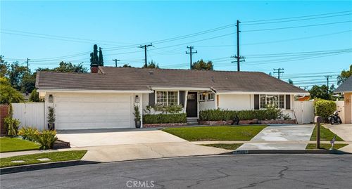 1522 Kenneth Dr, Santa Ana, CA, 92705 | Card Image