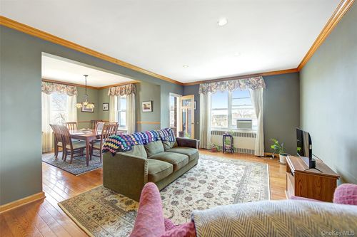 b64-67-66 108th St, Forest Hills, NY, 11375-2979 | Card Image