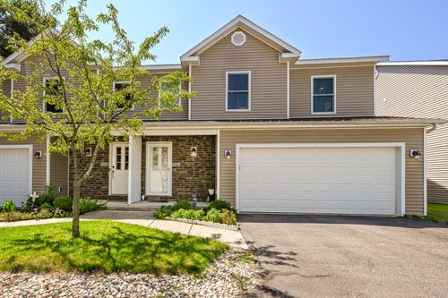 2566 Holiday House Rd, Saint Joseph, MI, 49085-8287 | Card Image