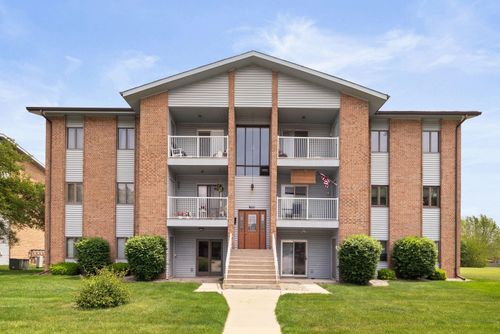 apt-204-9651 Merrillville Rd, Crown Point, IN, 46307-2234 | Card Image