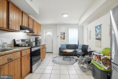 1021 N Caroline St, BALTIMORE, MD, 21205-1013 | Card Image