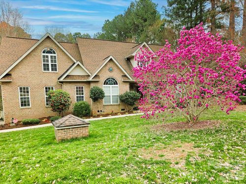 7184 Seagrass Cir, Denver, NC, 28037-5479 | Card Image