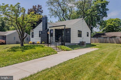 18 Bong Terrace, MOUNT HOLLY, NJ, 08060 | Card Image
