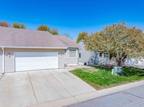 1020 Primrose Ln, Waconia, MN, 55387-1095 | Card Image