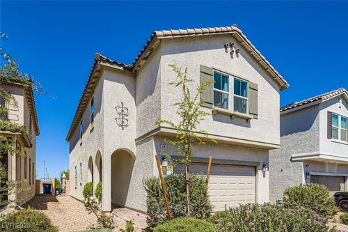 8432 Alder Rain St, Las Vegas, NV, 89113-4698 | Card Image
