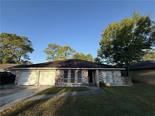 113 Rooks Dr, Slidell, LA, 70458-1033 | Card Image