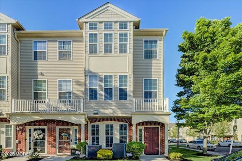 2 Michael Dr, Tinton Falls, NJ, 07712-7532 | Card Image