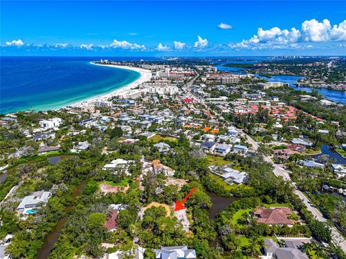 7233 Pine Needle Rd, SARASOTA, FL, 34242-2622 | Card Image