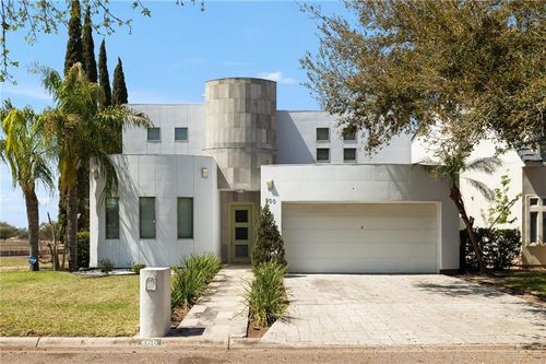 900 Colorado Ct, Mission, TX, 78572-7487 | Card Image