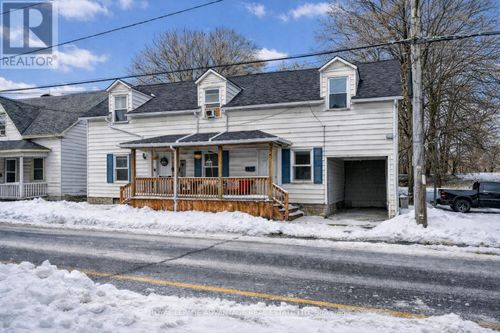 150-152 Gore St E, Perth, ON, K7H1J7 | Card Image