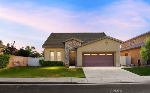 35668 Trevino Trl, Beaumont, CA, 92223-6236 | Card Image