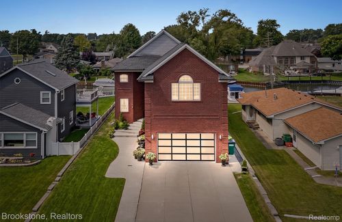 41245 Belvidere St, Harrison Township, MI, 48045-1404 | Card Image