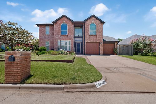 7929 Whispering Woods Ln, North Richland Hills, TX, 76182-7328 | Card Image