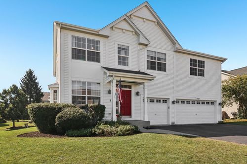 593 W Hamlin Ln, Round Lake, IL, 60073-4284 | Card Image