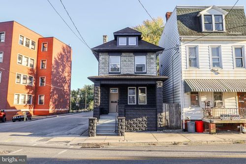 600 W College Ave, YORK, PA, 17401-3869 | Card Image