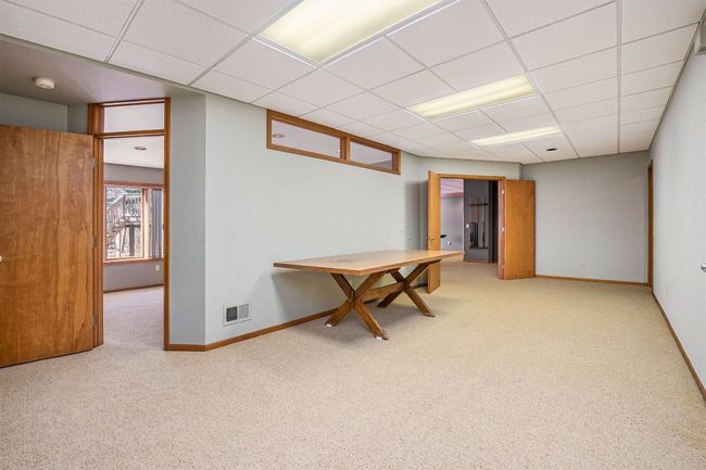 Flex space in lower level | Image 33