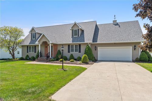 16 Marick Park Dr, Hornell, NY, 14843-1055 | Card Image