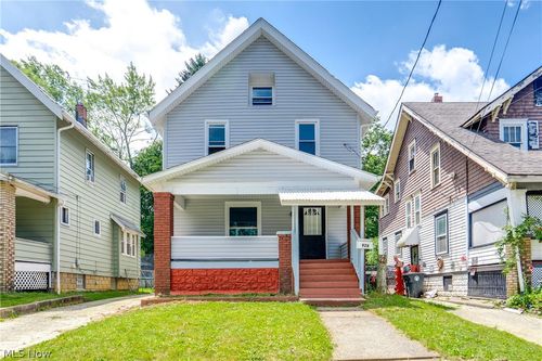 926 Work Dr, Akron, OH, 44320-2255 | Card Image