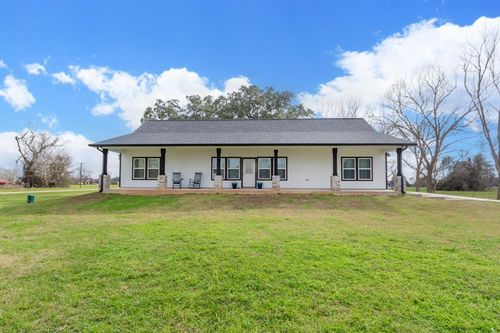 202 Horse Shoe Trl, Angleton, TX, 77515-7183 | Card Image