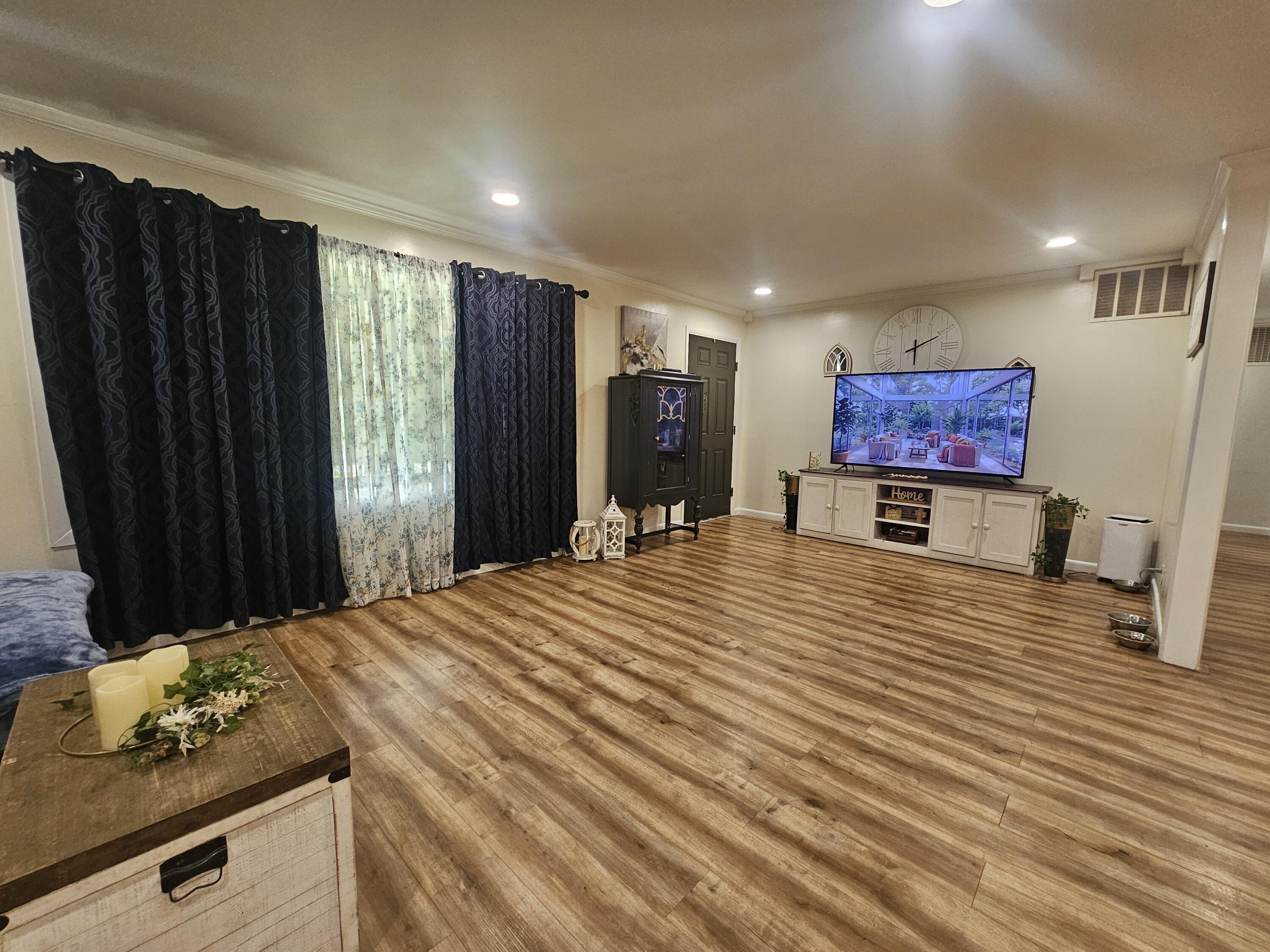 Residential in Smithland 4