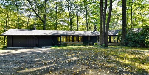 30 Mitchell Ln, Moreland Hills, OH, 44022-2312 | Card Image