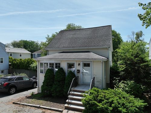 34 Trenton Rd, Dedham, MA, 02026-5318 | Card Image