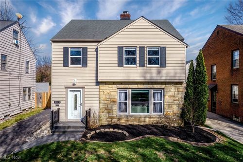 2323 Saybrook Rd, University Heights, OH, 44118-3707 | Card Image