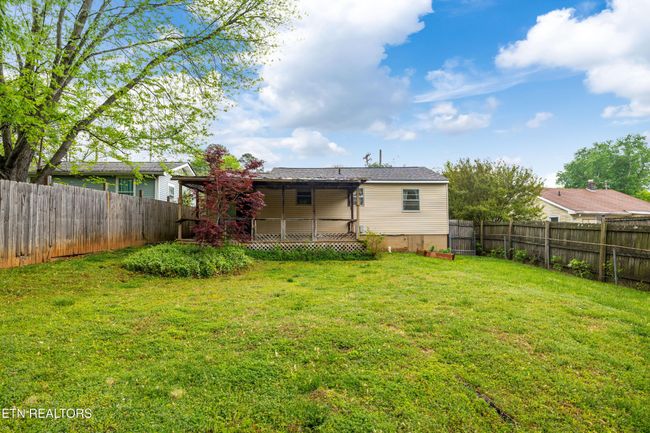 2105 Bradshaw Garden Rd, House other with 2 bedrooms, 1 bathrooms and null parking in Knoxville TN | Image 31