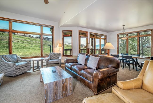 Living area | Image 6