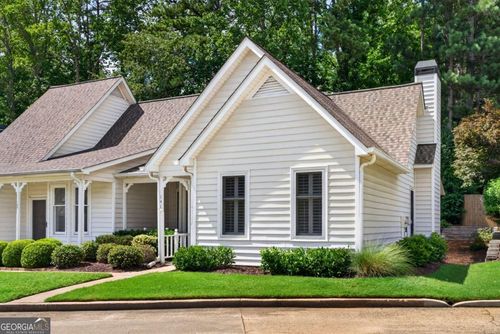 140 Victoria Way, Roswell, GA, 30075-2951 | Card Image
