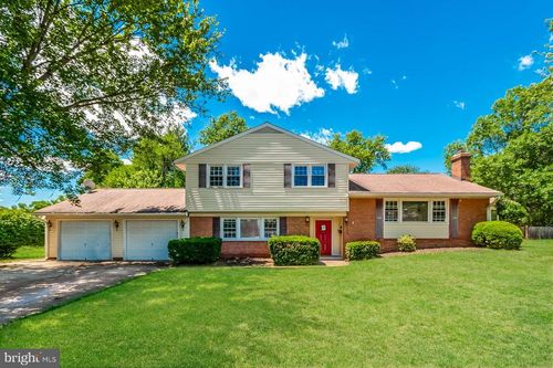 9206 Peabody St, MANASSAS, VA, 20110-2523 | Card Image