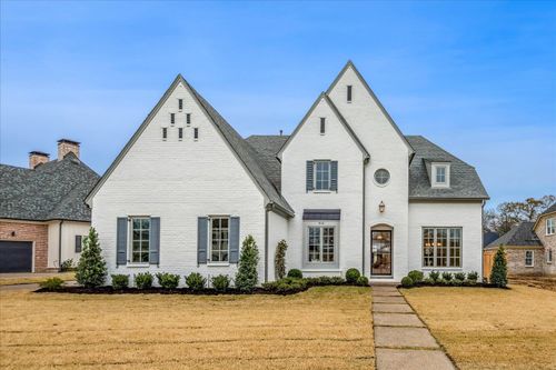 9121 Cheatham Ln N, Germantown, TN, 38138-1010 | Card Image