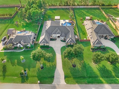 18823 Quiet Water Way, Montgomery, TX, 77356-4816 | Card Image