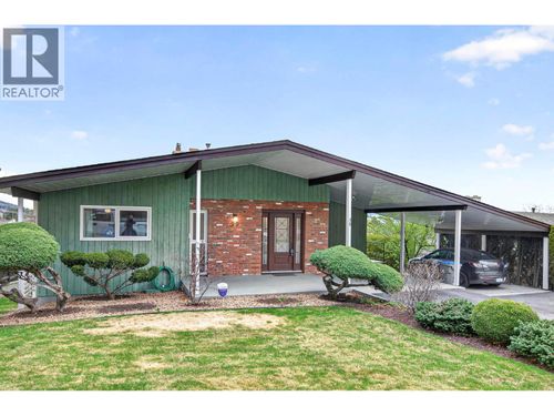 39 Whiteshield Crescent S, Kamloops, BC, V2E1P3 | Card Image