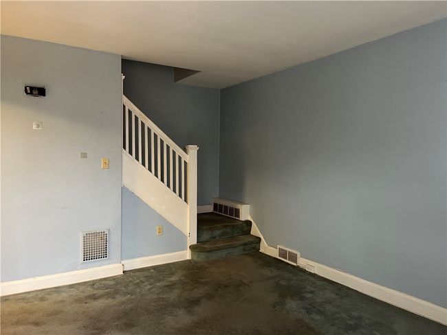 545 Howard St, Townhouse with 2 bedrooms, 1 bathrooms and null parking in E Pittsburgh PA | Image 5