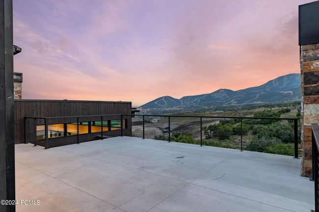 1319 W Skyridge Dr, Home with 7 bedrooms, 9 bathrooms and null parking in Mayflower Mnt UT | Image 34