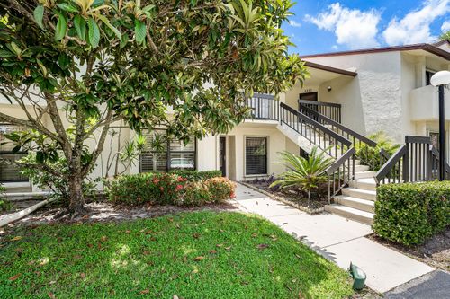 3349 Lucerne Park Dr, Greenacres, FL, 33467-2025 | Card Image
