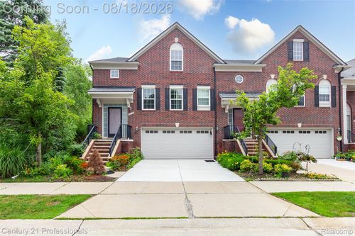 757 Sandalwood Dr, Troy, MI, 48085-1643 | Card Image