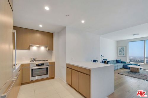 3401-889 Francisco St, Los Angeles, CA, 90017 | Card Image