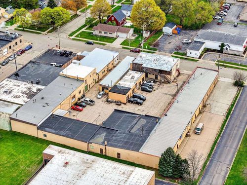 121 N Douglas Street, APPLETON, WI, 54914 | Card Image