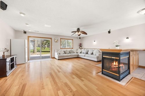 15443 Eagle St Nw, Andover, MN, 55304-2600 | Card Image