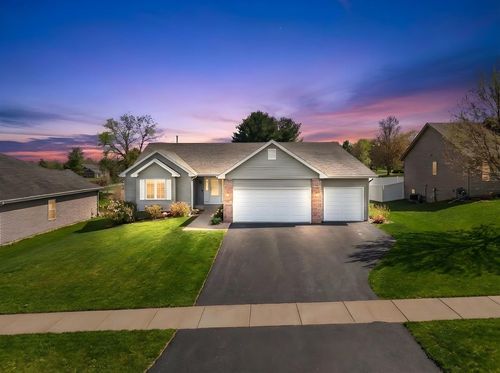 1574 Warrenton Dr, BYRON, IL, 61010-8000 | Card Image