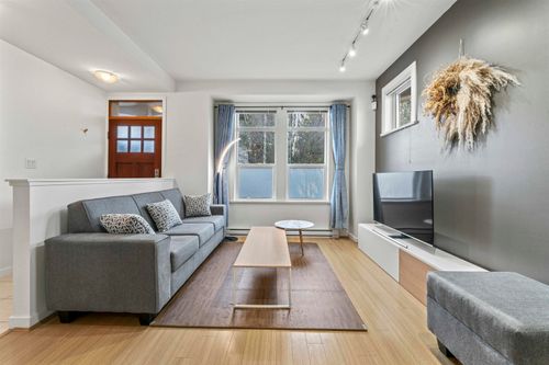 15-5771 Irmin St, Burnaby, BC, V5J0C5 | Card Image