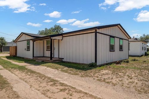 1510 Wood St, Big Spring, TX, 79720-3742 | Card Image