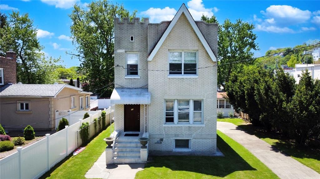Liberty Ave, Staten Island, NY 10304