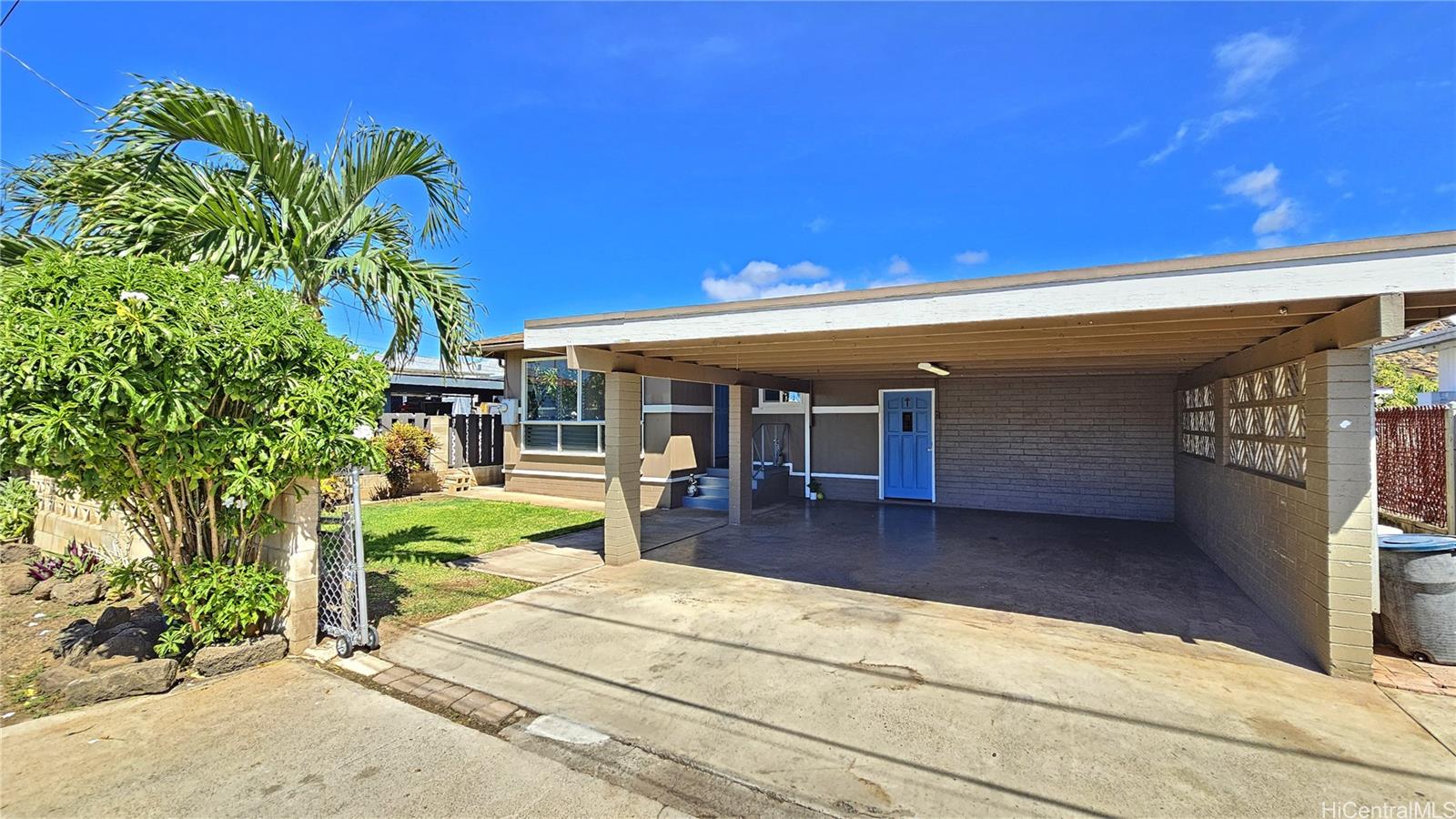 Liliana St, Waianae, HI 96792