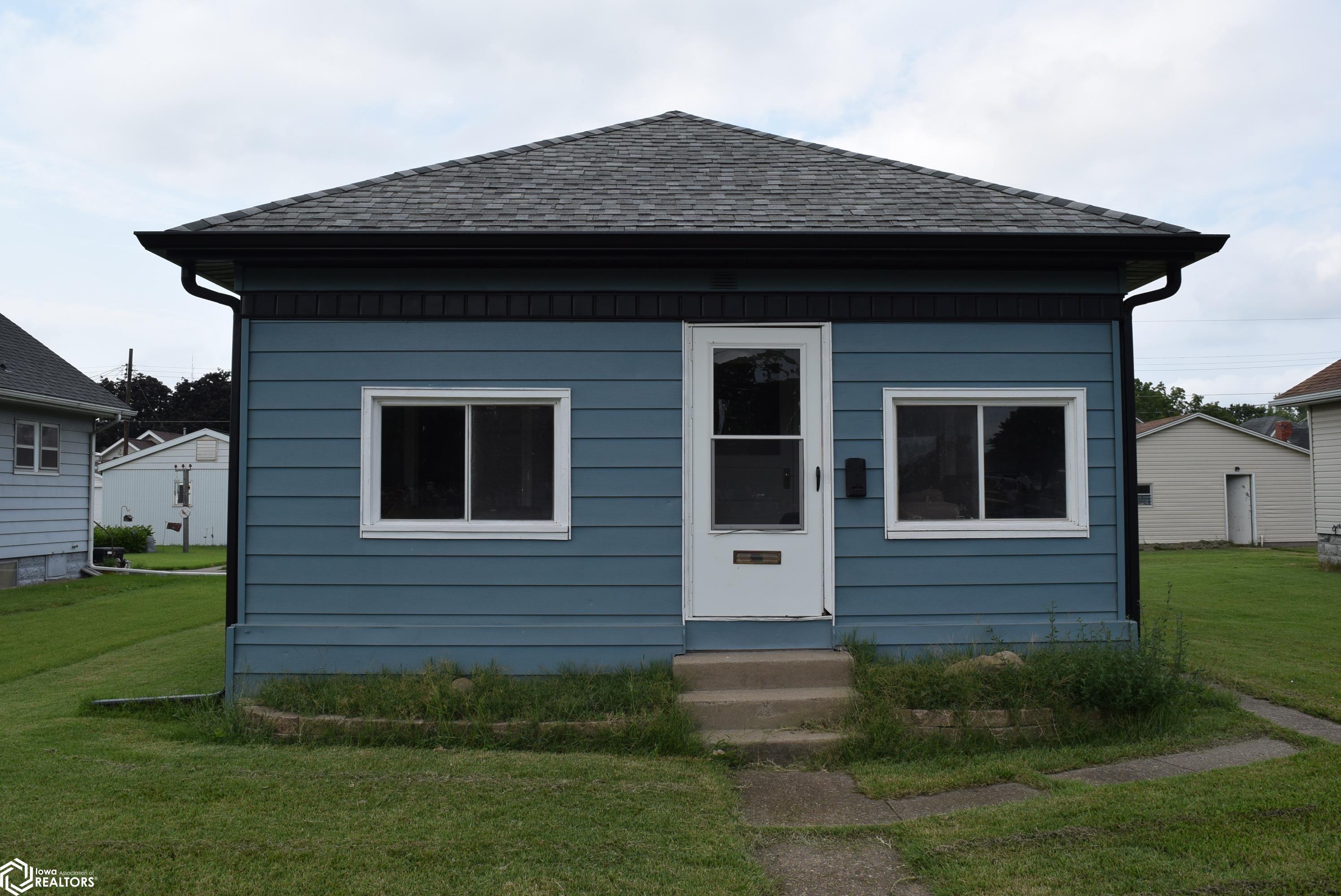 Avenue , Fort Madison, IA 52627