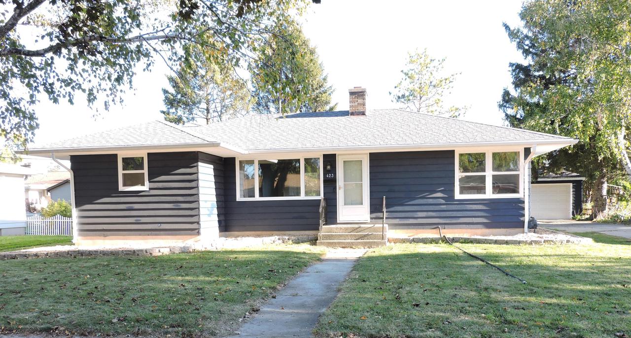 Rogers St, Fort Atkinson, WI 53538