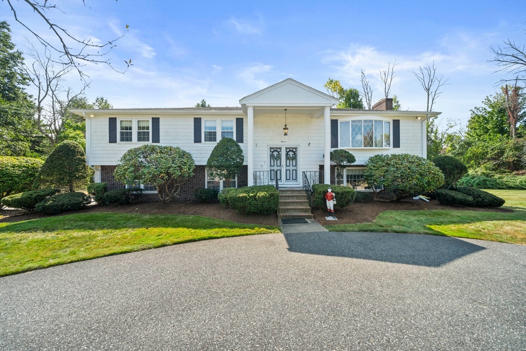 Perry Dr, Westwood, MA 02090